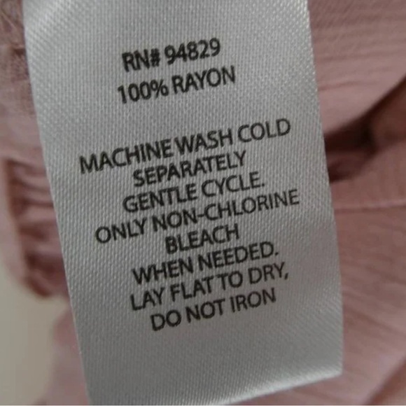 Derek Heart Convertible Sleeve Pink Crinkle Fabric Peplum Top Size Large - Picture 11 of 11